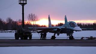 Видео: Дневные и ночные полеты экипажей Су-34 при сложных метеоусловиях в Челябинской области