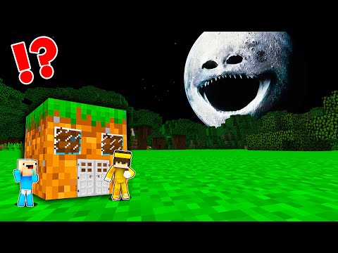 Casa en 1 BLOQUE para ESCAPAR de LA LUNA SE DESPIERTA en Minecraft 😱 | 2 Noobs vs The Moon wakes up