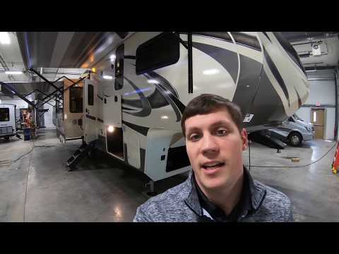 2021 Grand Design Solitude 2930RL-R Rear Living Three Slide Fifth Wheel