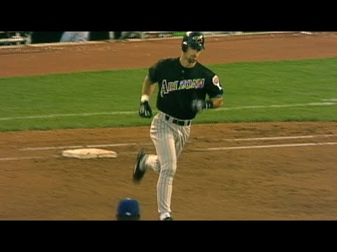 Luis Gonzalez hits three home runs vs. Royals