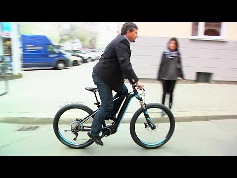 Technisches Doping? Rodellegende Schorsch Hackl steigt aufs E-Bike um