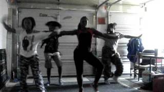 Reaction Dance Group: dancing to usher [ oh my god ]