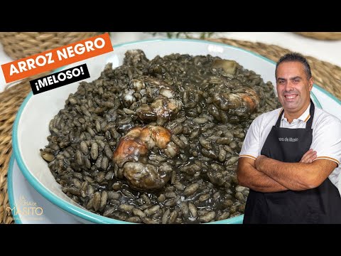 Arroz negro meloso de sepia y gambones