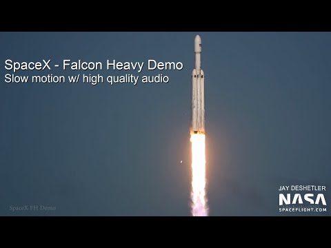Slow-motion, high-def recording of the Falcon Heavy launch.