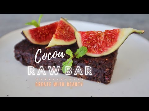 raw bar with cacao, dates and cacao nibs no baking gluten and dairy free, vegan