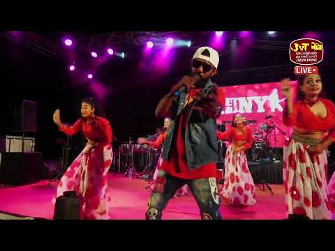 Ma ha me mal mawathe I මා හා මේ මල් මාවතේ I Nosalanna kadulak dasin I | Akila Gihan Hikkaduwa Shiny