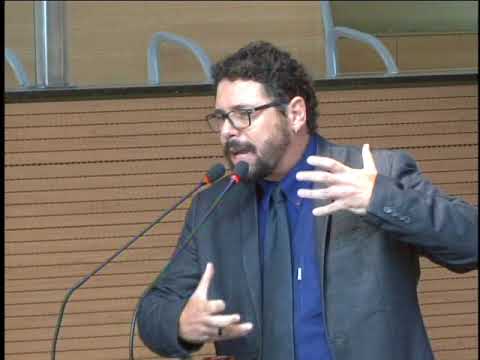 [TV Câmara do Recife] Ivan Moraes critica demissões na Fundaj