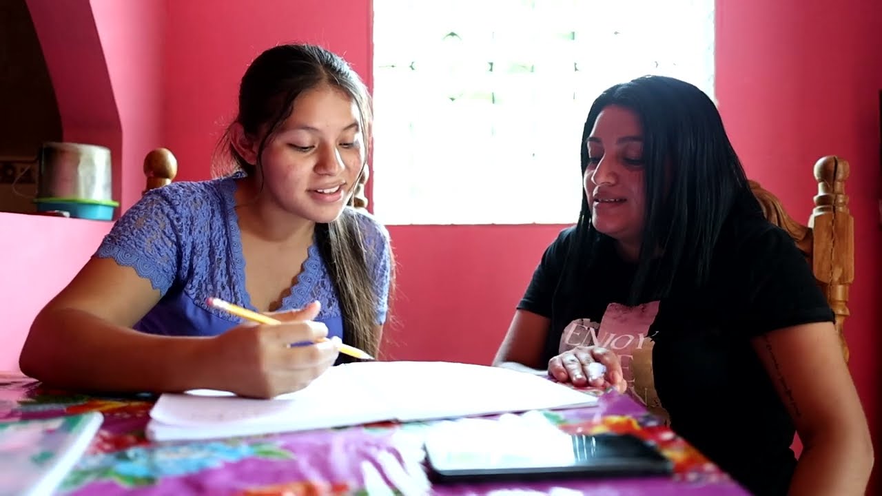 Historia de éxito | Wendy aprovecha la robótica para construir su futuro