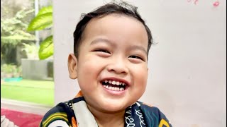 Download lagu NGETAWAIN ADEK !!! ADEK NANGIS SAMBIL GULING GULING😂 mp3