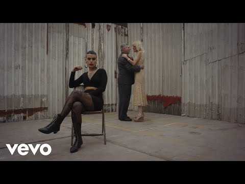 Vinila Von Bismark - No Quieres Bailar Conmigo