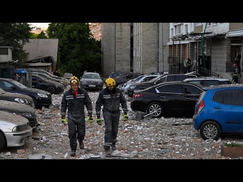 كييف تسقط 15 مسيّرة روسية وواشنطن توافق على إرسال الدانمارك وهولندا مقاتلات "إف 16" إلى أوكرانيا