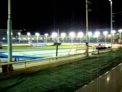 Insane Perfect Barrel Roll @ Wimbledon Ramp Rollover Competition 20 03 2011