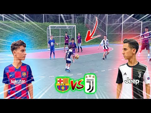 UEFA CHAMPIONS LEAGUE BARCELONA vs JUVENTUS GAME 5 vs 5 FOOTBALL CHALLENGES 2020 ‹Rikinho›