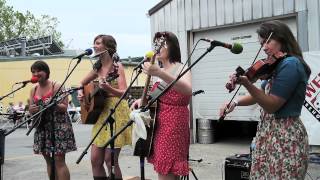 The Whipstitch Sallies - Lonesome Wind Blues (W. Raney)