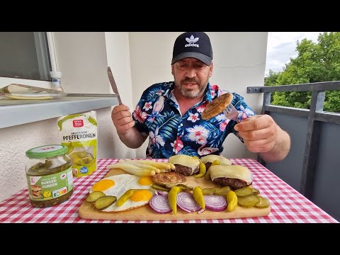 Meatballs and sausage rolls from the grill! /grilling with Uncle Salami/