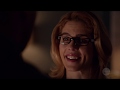 Felicity Tells Oliver She S Pregnant Arrow S07e14