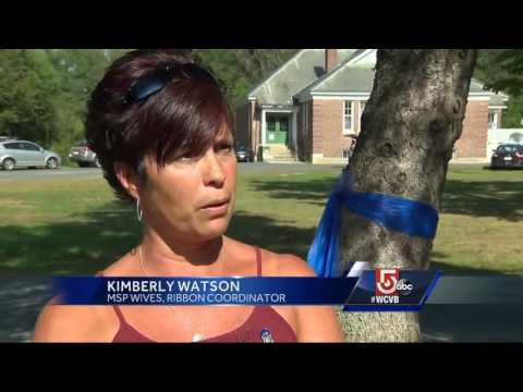 Royalston leaders decide blue ribbons must come down