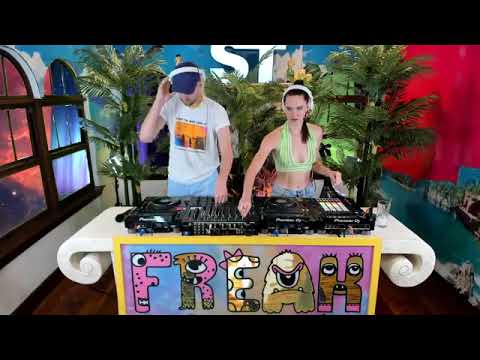 2021 11  28 SOFI TUKKER surprise set