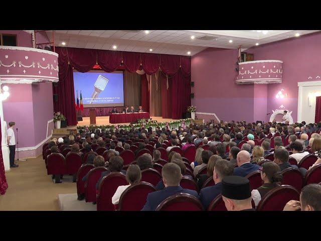 На совместной сессии Советов района и города Фарид Мухаметшин порадовался успехам нурлатцев