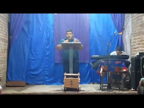 EVANGELISTA CARLITOS TRALLENDO LA PALABRA IGLESIA EVANGELICA DIOS ES FIEL FONTANA CHACO 