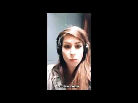 Pitty e Elza soares em estúdio