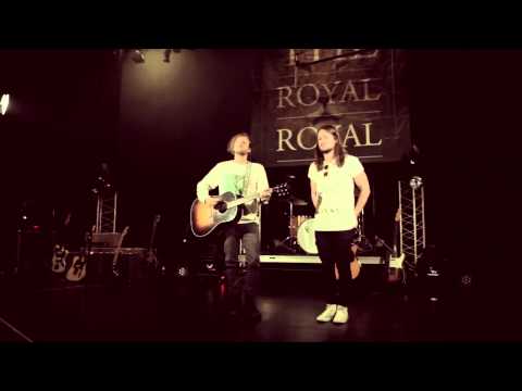 The Royal Royal On The Road: "Saviour" Acoustic Performance