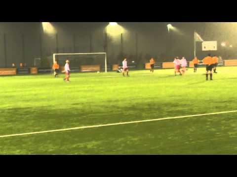 27 nov 2013 VV De Meern B2 - NVC B1 vr 3-3 Doelpunt NVC (3-3) helaas te laat en niet scherp