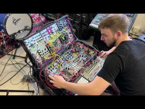 Arthur Hnatek x Olan! live improvisation for Noise Engineering