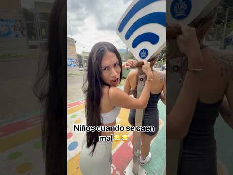 Niños cuando se caen mal😂😂