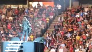 Clip of "Best Of You" Foo Fighters at IZOD Center, Meadowlands
