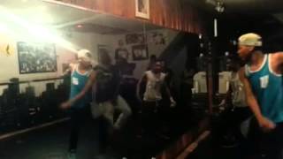 Choreo to hot or naw