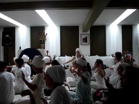 Kundalini Yoga with Gurmukh in Mexico City