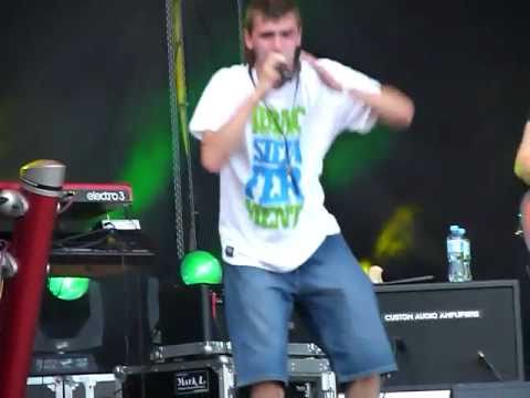 Star Guard Muffin  - Sometimes - live Jarocin Festiwal 2011