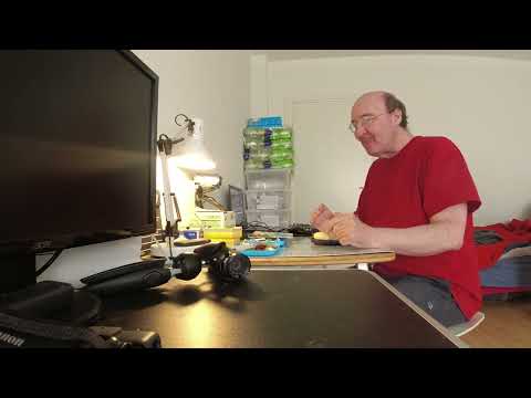 MongoTV_9906 - Min Frokost - Ristet Bolle Med OST - RUGBRØD Med Bacon Kyllingsalat