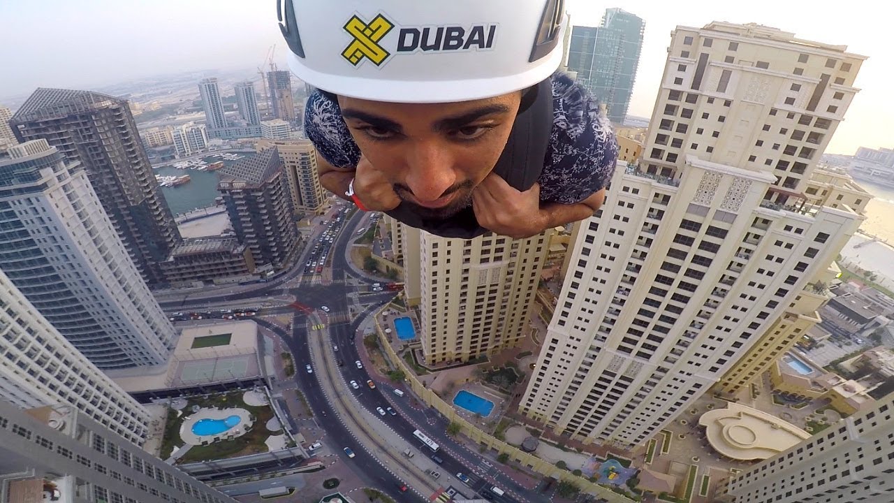 I JUMPED OFF A BUILDING !!!