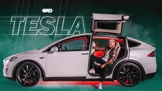 Kadr z teledysku Tesla tekst piosenki B.R.O