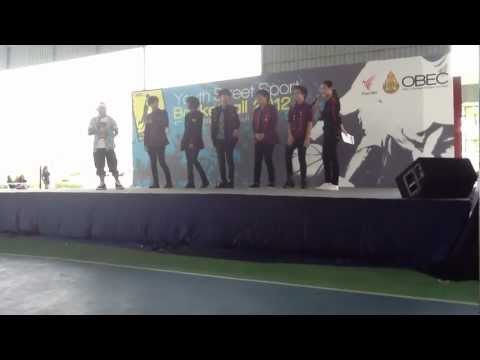 120317 DOMINO cover BOYFREND @ Youth Street Sport 2012