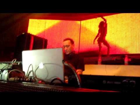 Paul Van Dyk @ SPS (madrid) playing PvD - Home (HD)