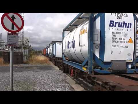 Irish Rail class 071 (081) + IWT Liner - Alexandra Road, Dublin.