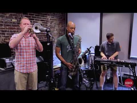 The Grooveliner "Matt's Jam" Live at KDHX 8/20/16