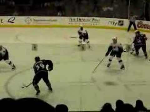 First 2006 Pre-season Avs Game