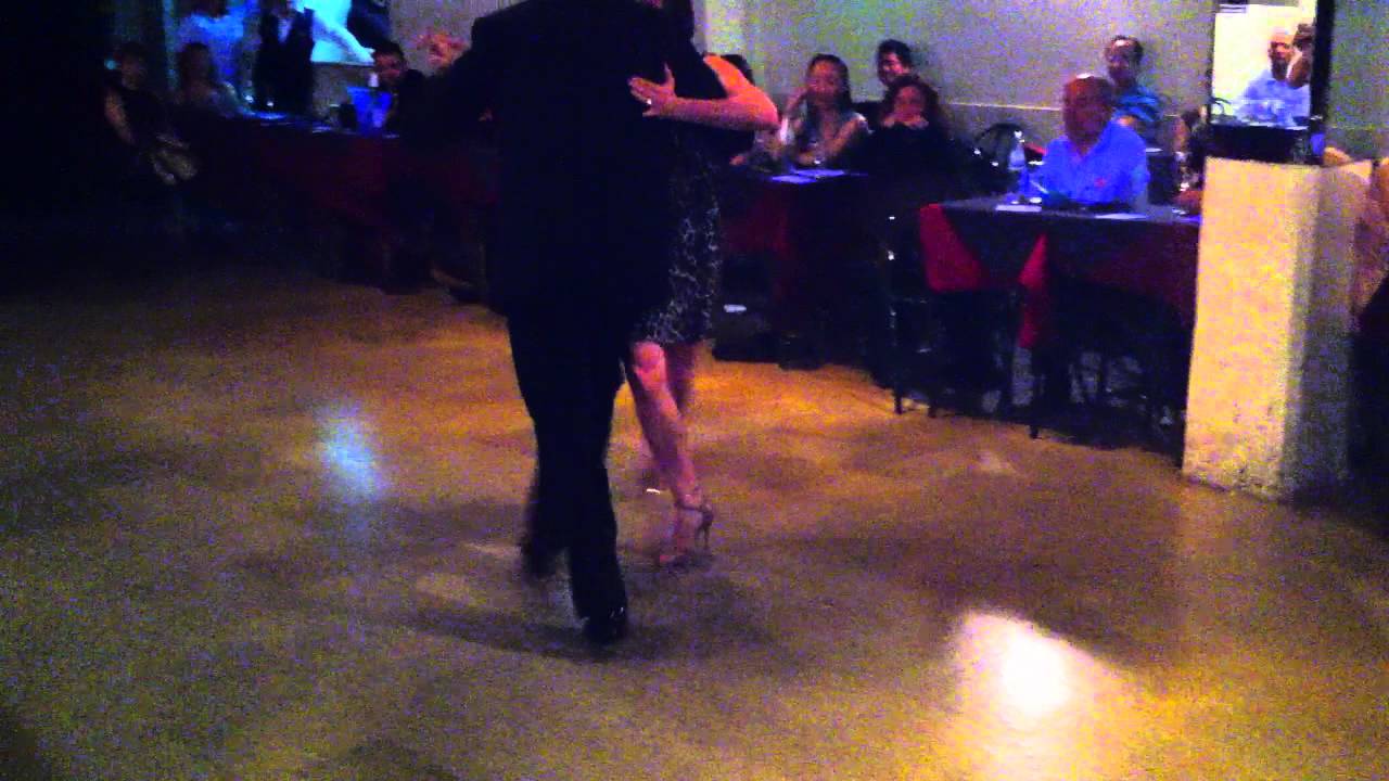 Stella Misse y Diego Mohammad @ Porteno y Bailarin milonga; Canaro "No hay tierra como la mia"