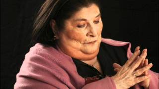 Un vestido y un amor - Mercedes Sosa