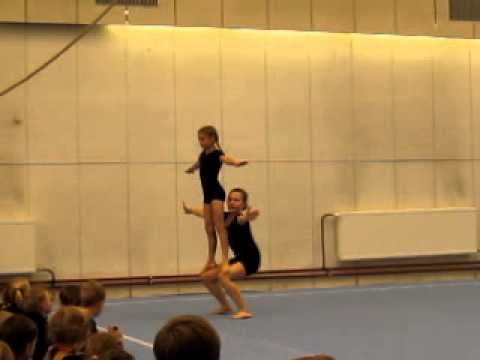 Katlen ja Eva - AKROBAATIKAKOOL