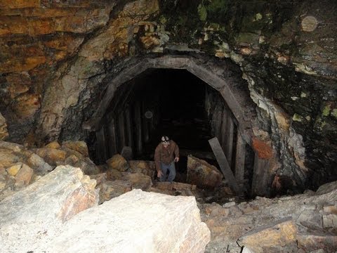 CAVING / SPELUNKING IN N.W. MONTANA