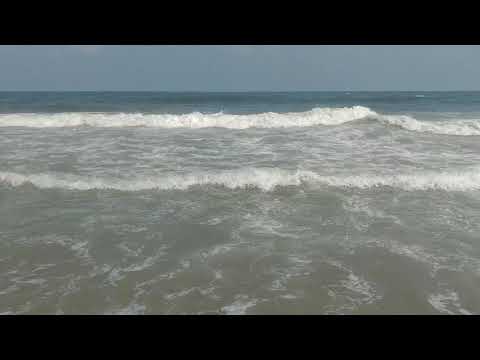 Huge waves in MARINA BEACH chennai April 2021 🏖️