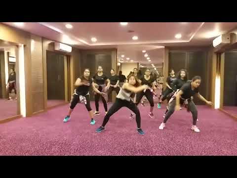 Simmba ||Aankh Marey ||Zumba WORKOUT fitness Routine|| Bollywood Dance||