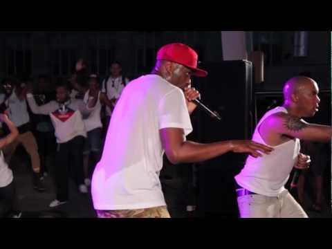 Kardinal Offishall in Dundas Square