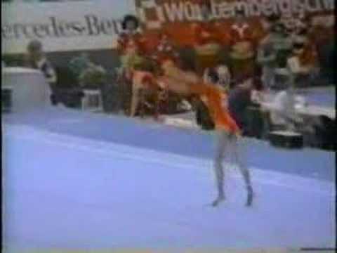 89 Worlds WAG Team Finals Li Yan (CHN) FX