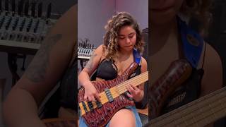 Download lagu One of the fastest bass players ever mp3 Download lagu One of the fastest bass players ever mp3